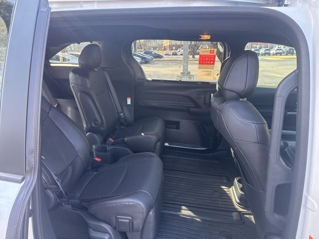 2026 Toyota Sienna Limited 7 Passenger