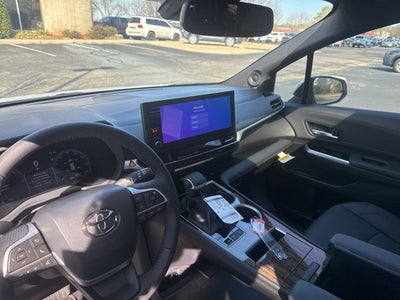 2026 Toyota Sienna Limited 7 Passenger