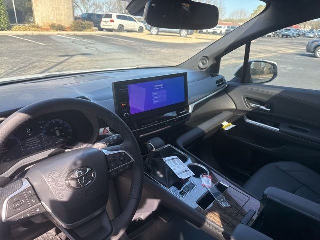 2026 Toyota Sienna Limited 7 Passenger