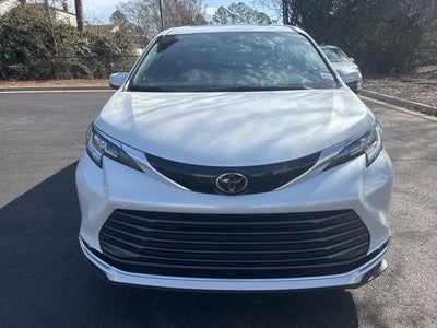 2026 Toyota Sienna Limited 7 Passenger