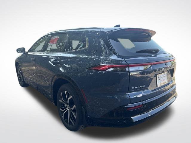 2026 Toyota Crown Signia XLE
