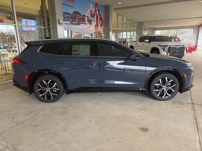 2025 Toyota Crown Signia XLE