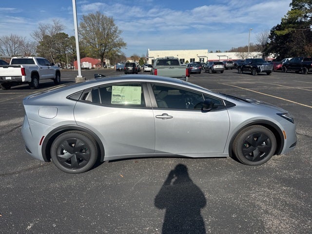 2026 Toyota Prius Plug-In Hybrid SE