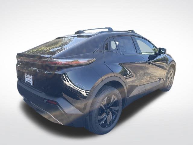 2027 Toyota C-HR SE