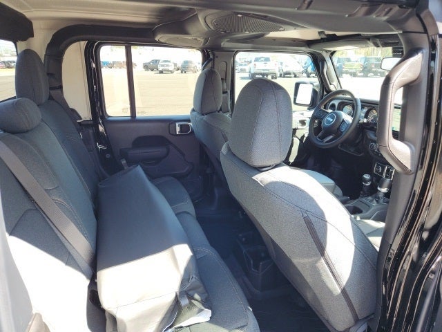 2024 Jeep Gladiator Sport