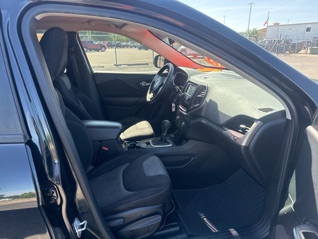 2014 Jeep Cherokee Sport