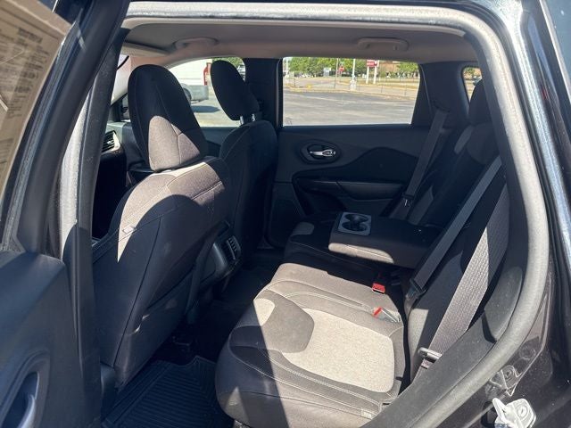 2014 Jeep Cherokee Sport