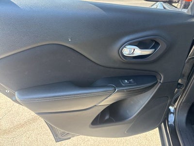 2014 Jeep Cherokee Sport