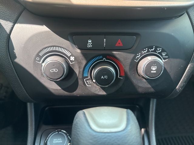 2014 Jeep Cherokee Sport