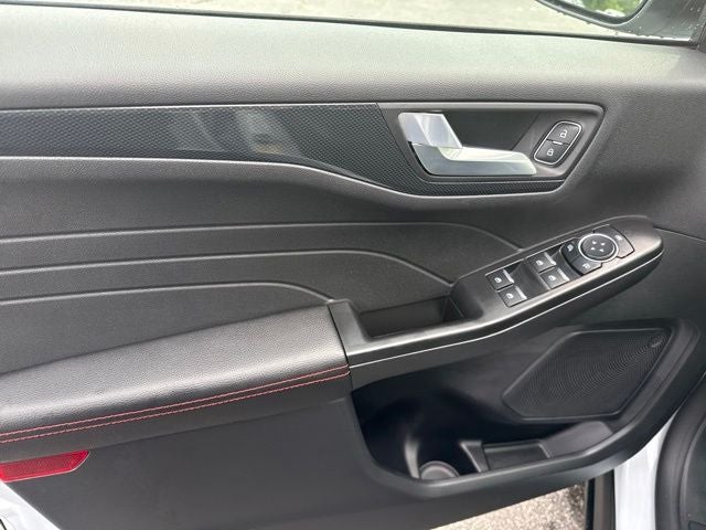 2026 Ford Escape Hybrid ST-Line Select
