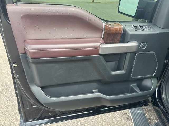 2017 Ford F-150 Platinum