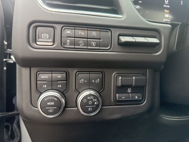 2024 GMC Yukon XL AT4