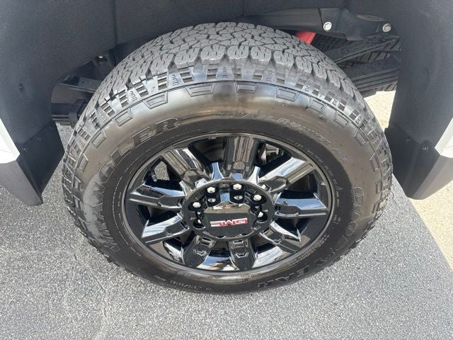 2025 GMC Sierra 2500HD AT4