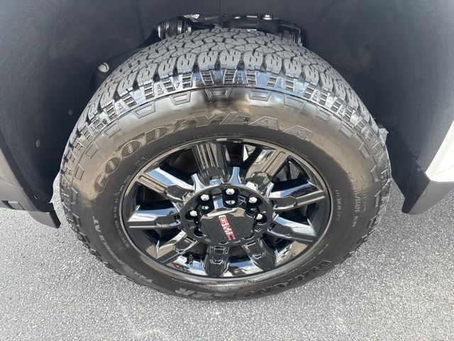2025 GMC Sierra 2500HD AT4