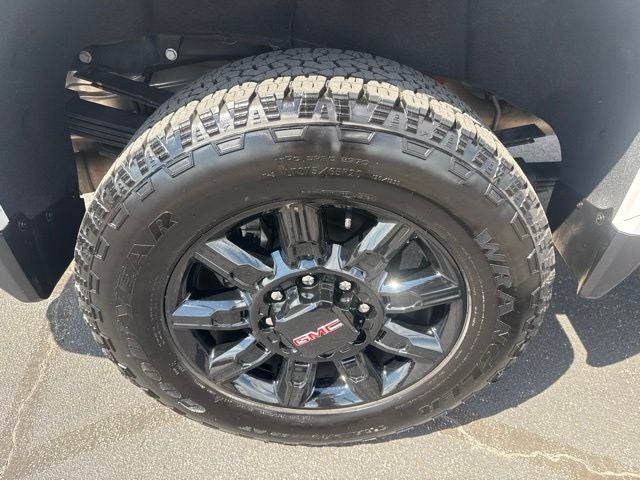 2025 GMC Sierra 2500HD AT4