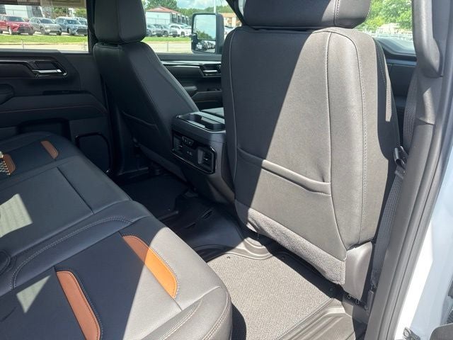 2025 GMC Sierra 2500HD AT4