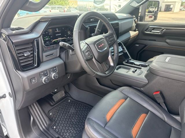 2025 GMC Sierra 2500HD AT4