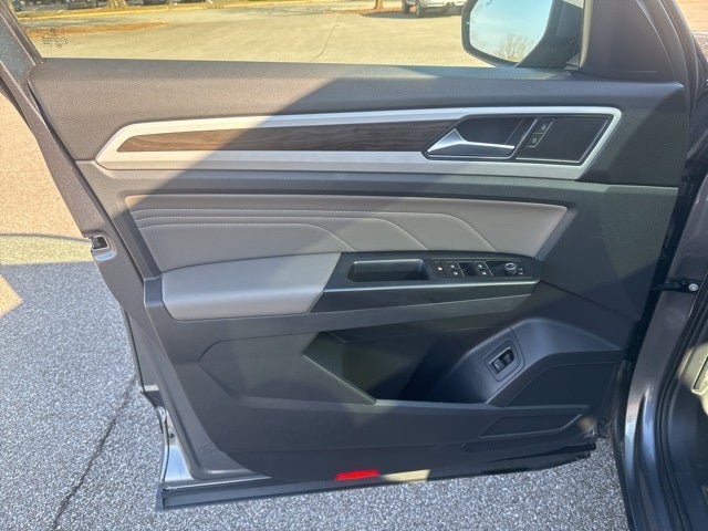 2021 Volkswagen Atlas 3.6L V6 SE w/Technology