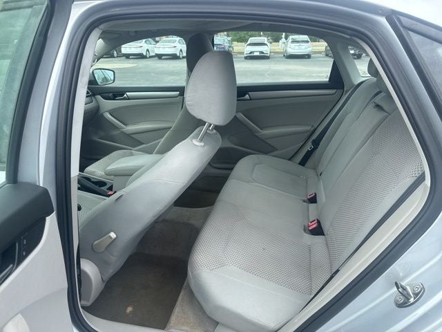 2014 Volkswagen Passat 1.8T S