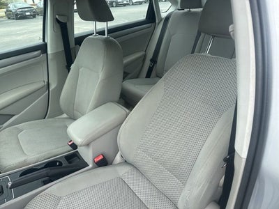 2014 Volkswagen Passat 1.8T S