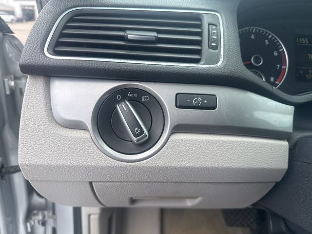 2014 Volkswagen Passat 1.8T S