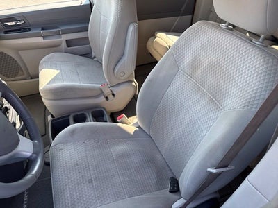 2008 Chrysler Town & Country LX