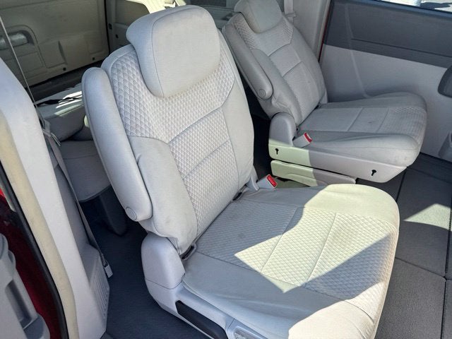2008 Chrysler Town & Country LX