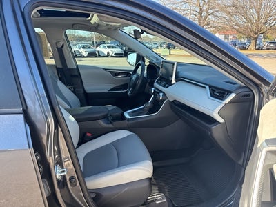 2022 Toyota RAV4 XLE Premium