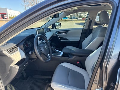 2022 Toyota RAV4 XLE Premium