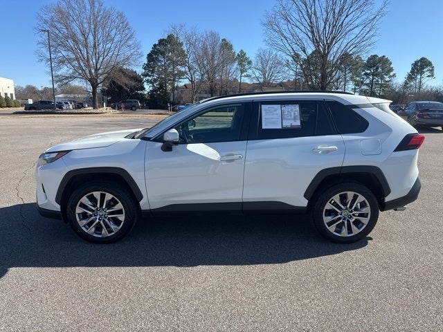2022 Toyota RAV4 XLE Premium