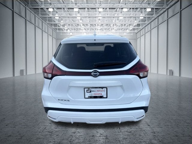 2025 Nissan Kicks Play S