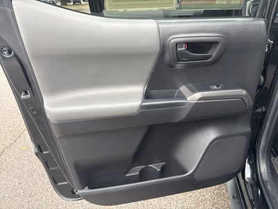 2022 Toyota Tacoma SR5 V6