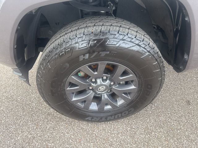 2022 Toyota Tacoma SR5