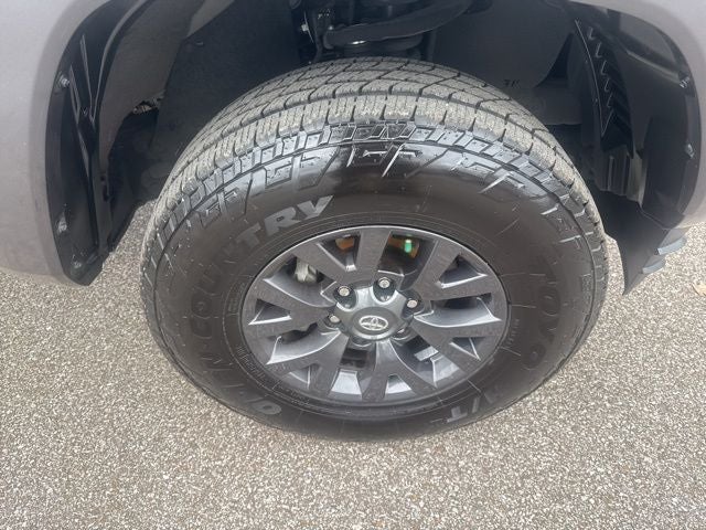 2022 Toyota Tacoma SR5