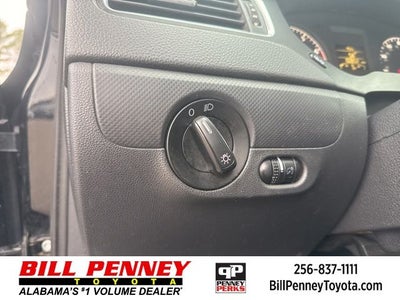 2012 Volkswagen Jetta 2.0L Base