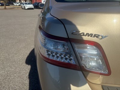 2011 Toyota Camry Hybrid Base XLE