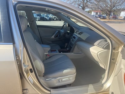 2011 Toyota Camry Hybrid Base XLE