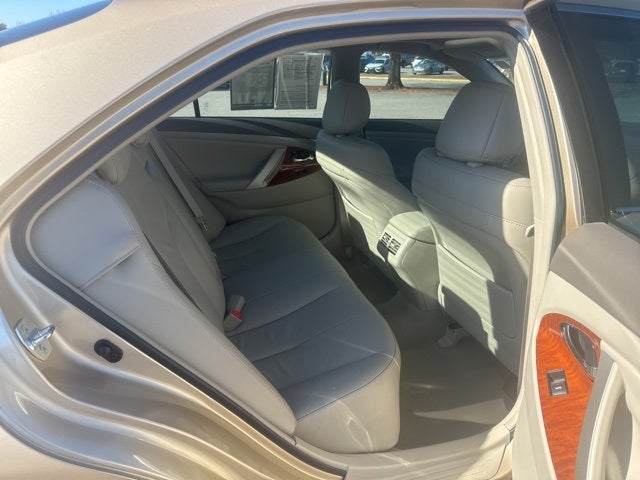 2011 Toyota Camry Hybrid Base XLE