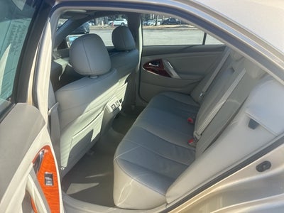 2011 Toyota Camry Hybrid Base XLE