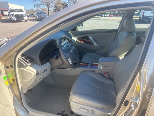 2011 Toyota Camry Hybrid Base XLE