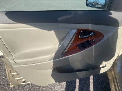 2011 Toyota Camry Hybrid Base XLE