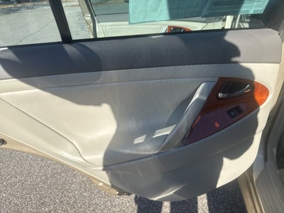 2011 Toyota Camry Hybrid Base XLE