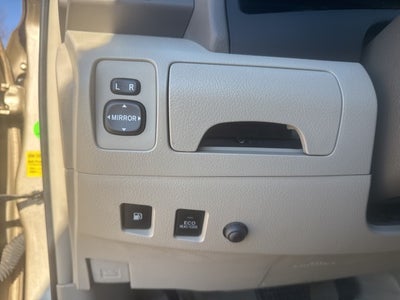 2011 Toyota Camry Hybrid Base XLE