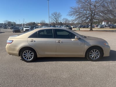 2011 Toyota Camry Hybrid Base XLE