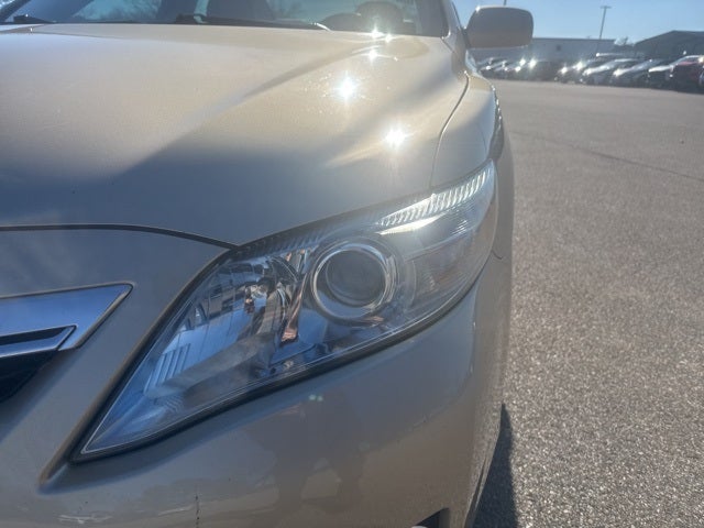 2011 Toyota Camry Hybrid Base XLE