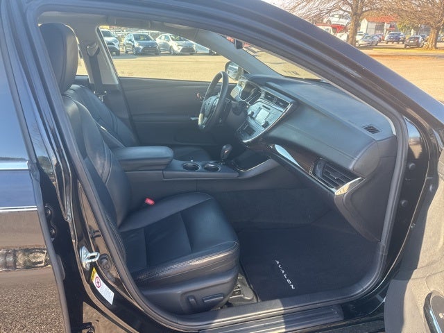 2013 Toyota Avalon XLE