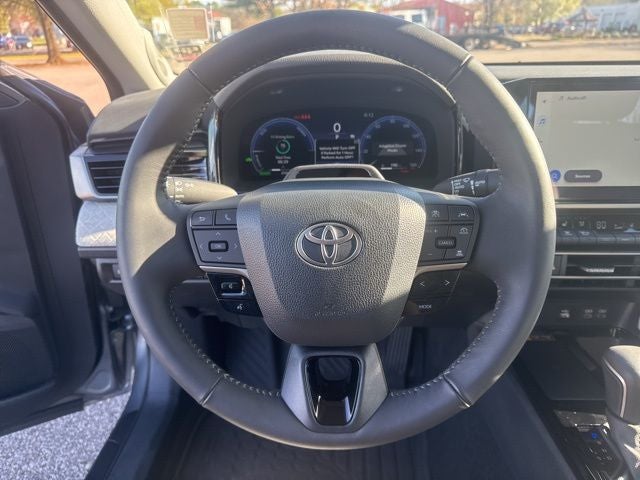 2025 Toyota Camry XLE