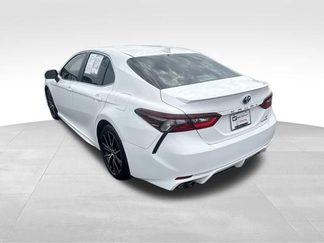 2022 Toyota Camry Hybrid SE