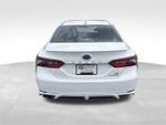 2022 Toyota Camry Hybrid SE
