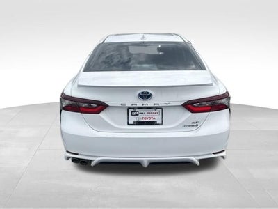 2022 Toyota Camry Hybrid SE